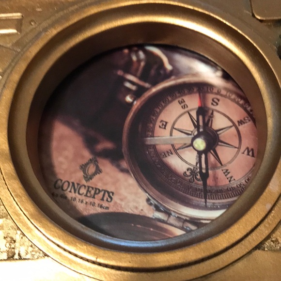 Gold camera picture frame - Picture 2 of 3